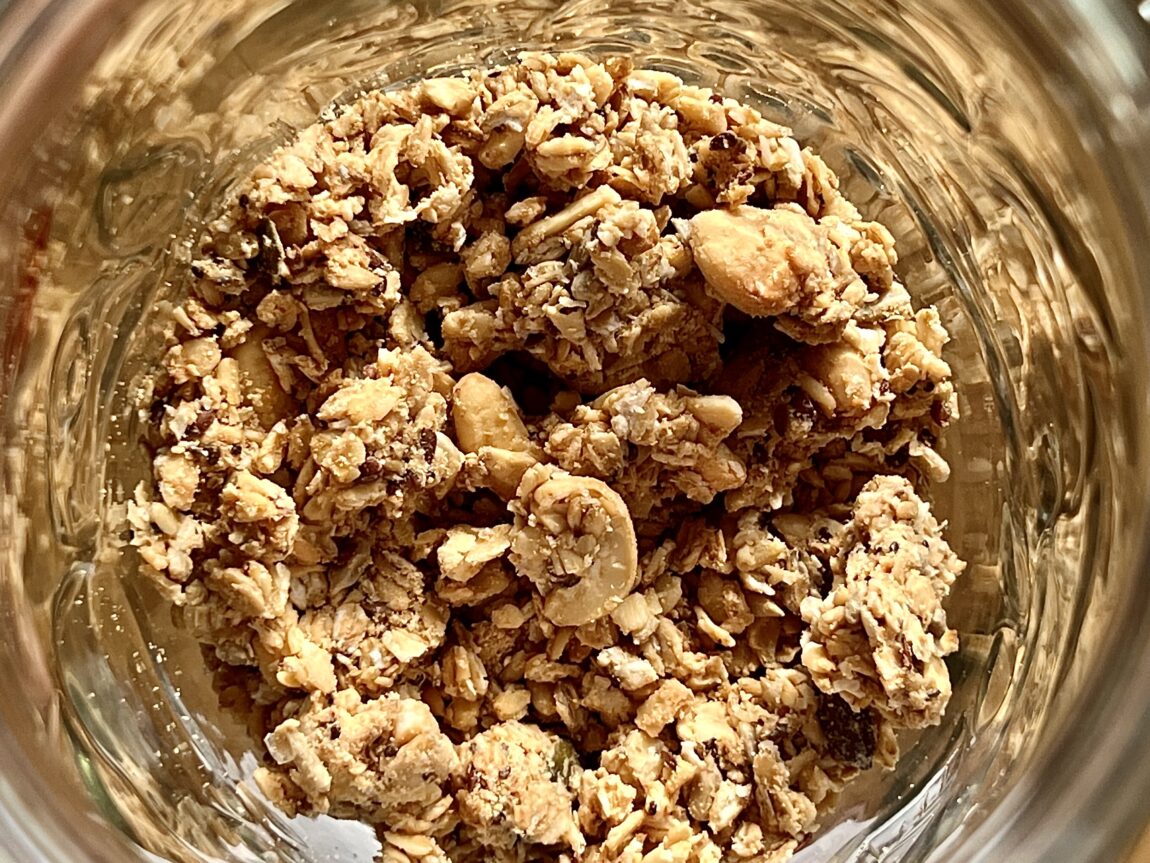 Gluten free and crunchy peanut butter granola recipe.