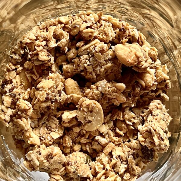 Gluten free and crunchy peanut butter granola recipe.