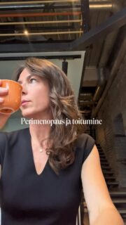 Kuidas toetada oma keha hormonaalset tasakaalu seoses progesterooniga 🤲.

Progesteroon on naissuguhormoon, mis mängib rolli rasestumises, raseduse püsmises ja päevade korrapärasuses. Samuti toimib see ajus naturaalse rahustina, reguleerides unekvaliteeti, meeleolu ja närvisüsteemi tasakaalu.

Progesterooni taset mõjutab nii sinu toidulaud, stressitase kui ka eluviis. Perimenopausi ja menopausi perioodil muutub kõigele sellele tähelepanu pööramine veelgi olulisemaks. 

Hoia end teadlikumalt ❤️

Kui sul on selle kohta küsimusi, kirjuta mulle sõnumitesse.

#perimenopaus #toitumine #hormonaalnetoitumine #veresuhkur
